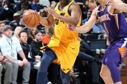 开云sport-凯尔特人力克鹈鹕，米切尔刷新纪录