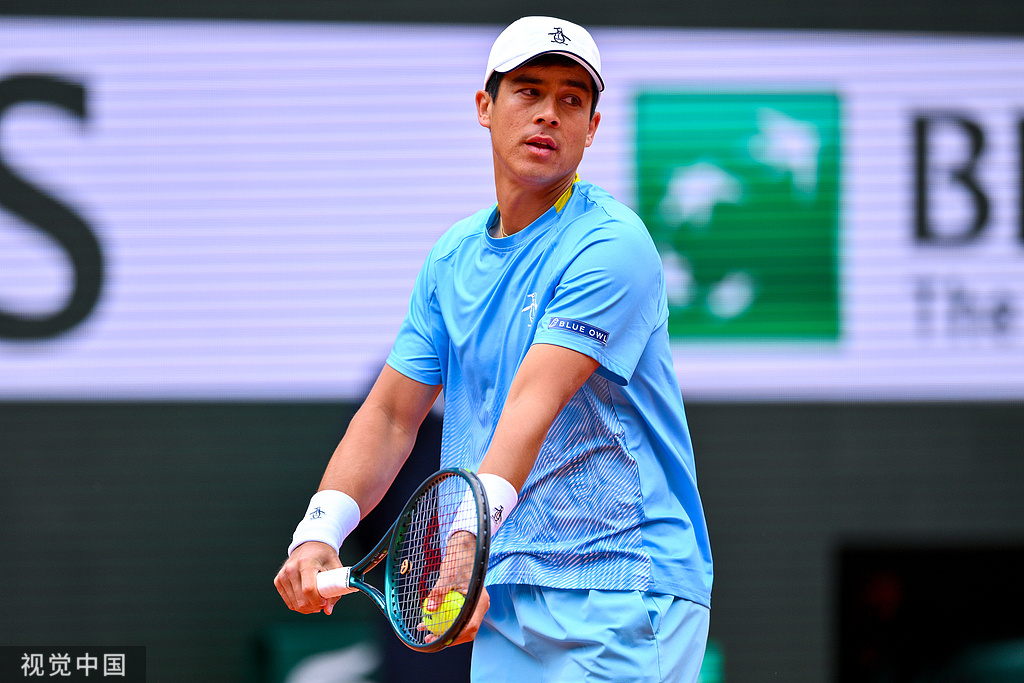 关于世界网球队完胜日本网球队，德约科维奇高光表现的信息