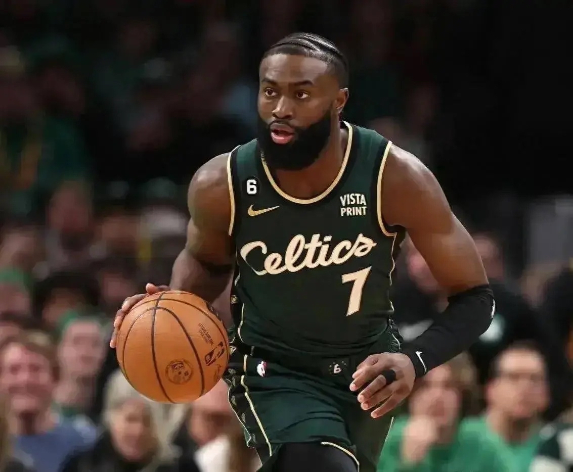 76人强势热火B队，杰伦·布朗关键制胜