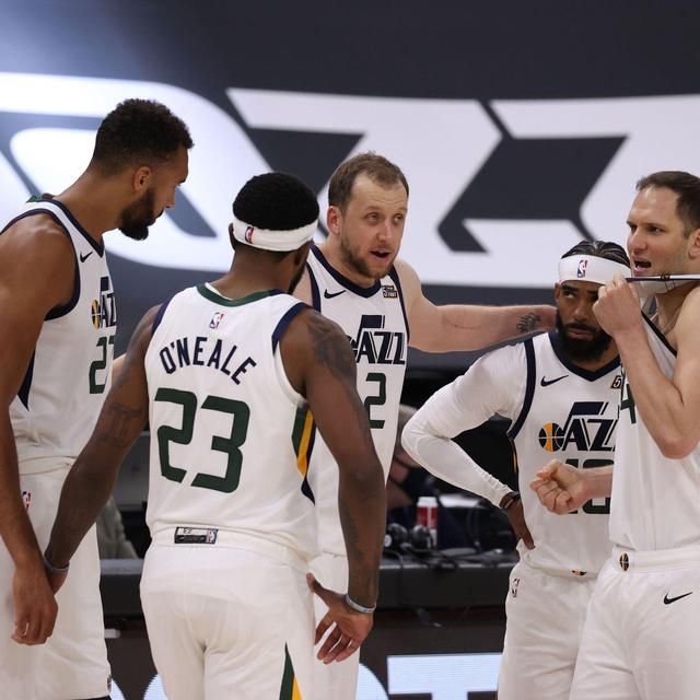 灰熊险胜广州队，利拉德带队取胜