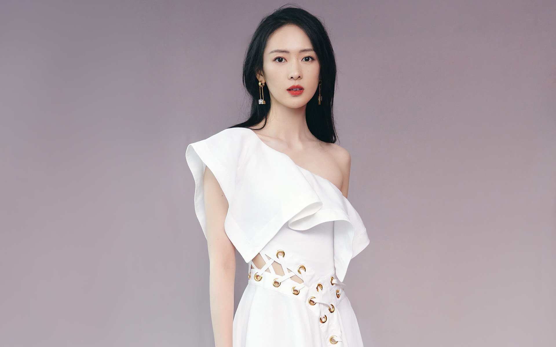 恩比德压制级发挥引爆全场,魔术队与深圳队跨界对决纪实