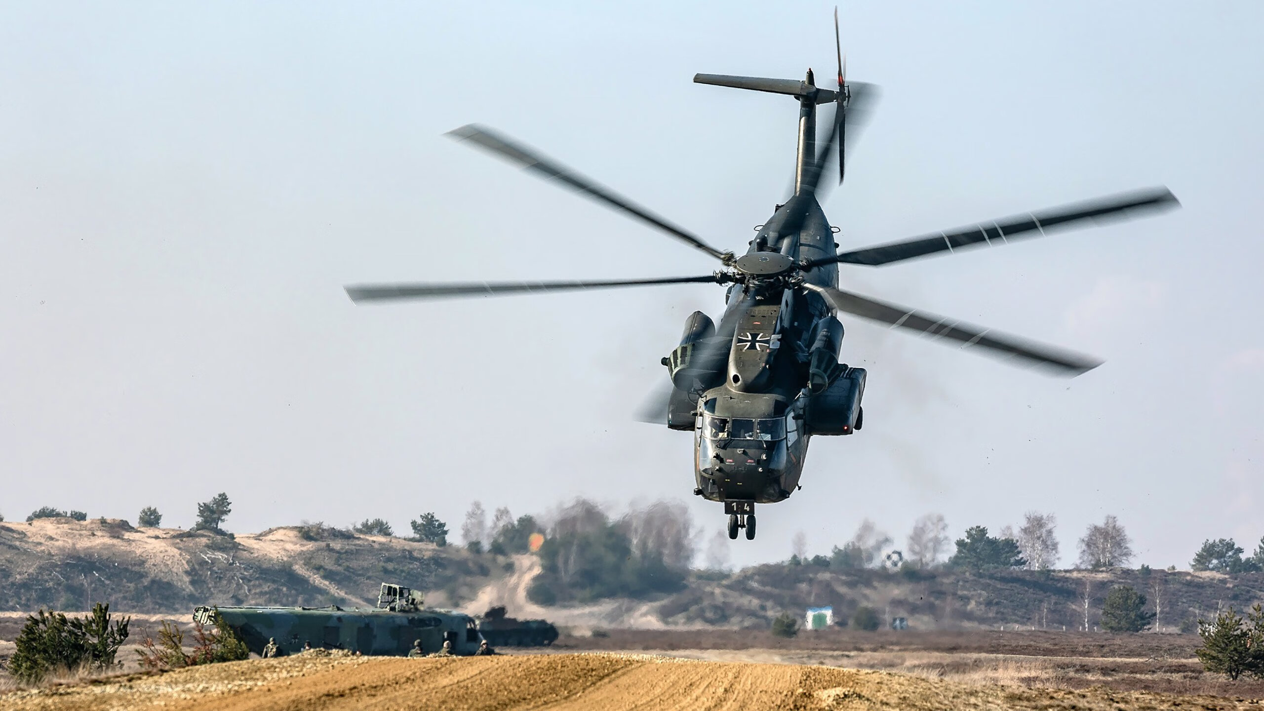 沙漠利刃刺穿伦敦之盾，无名旅欧客孔德导演亚冠惊天逆转