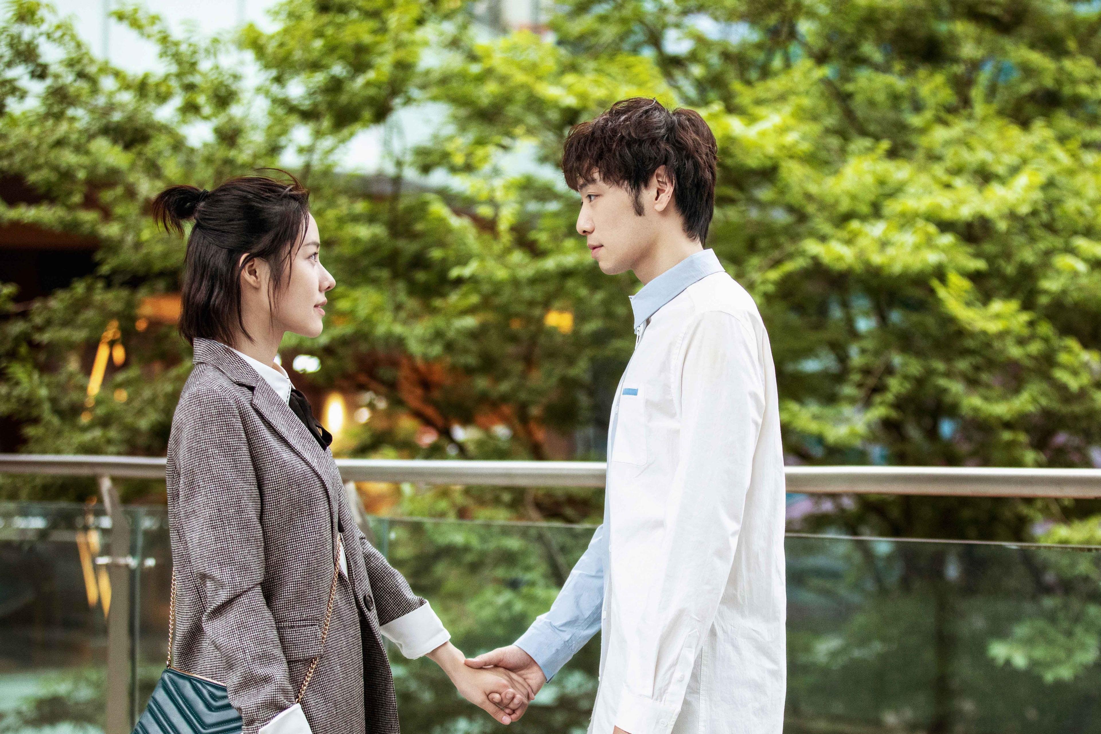 无声宣告与意外英雄，阿劳霍的证明之夜，威尔士人从诺坎普带走曼联