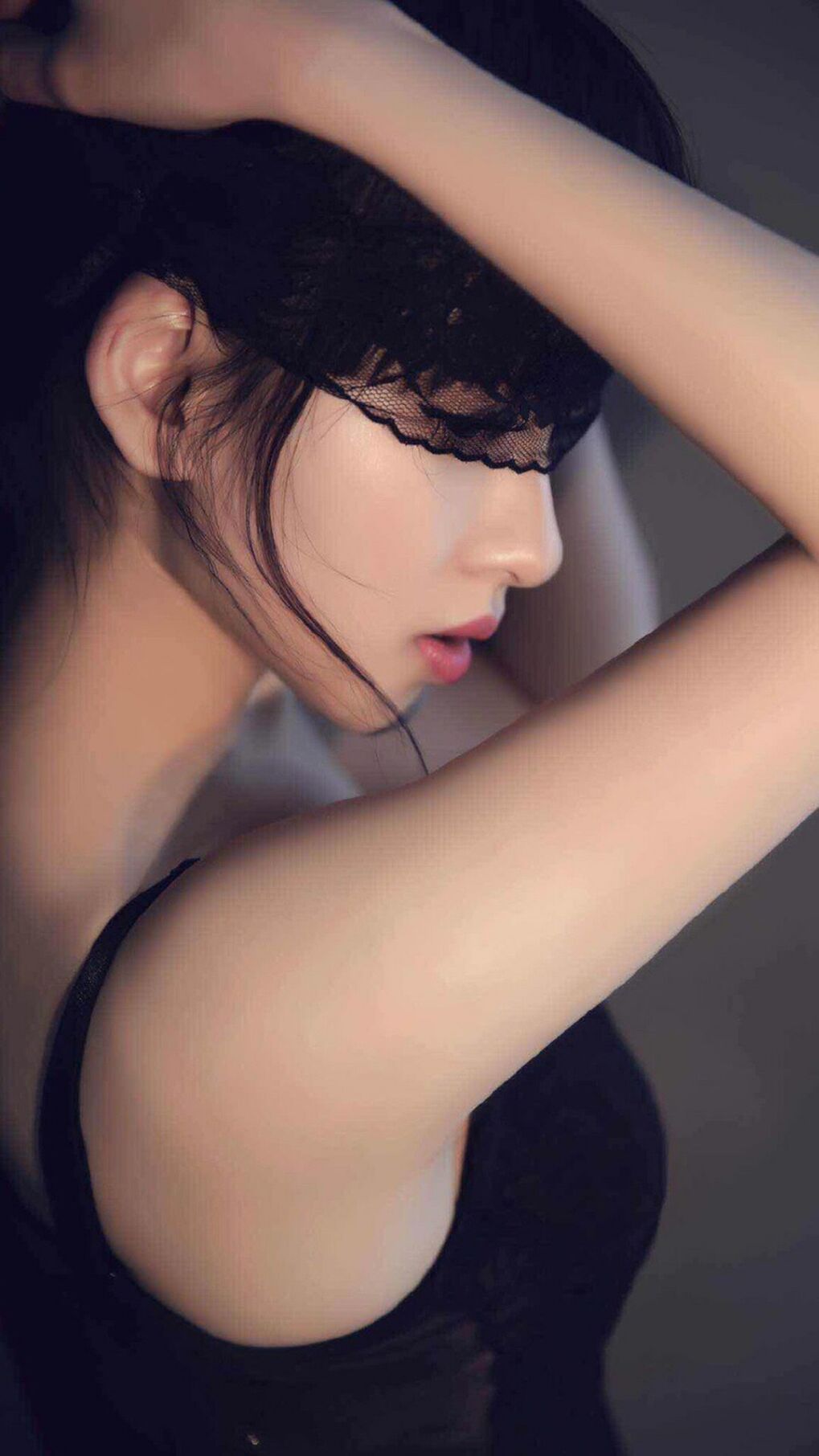 铁血绿茵，2026世界杯H组强强对话，伊朗险胜巴西，B费闪耀全场，防守稳固定乾坤